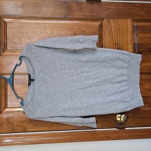 BCBGMaxAzria 100% Cashmere Light Gray Knit Top Sz L Like New